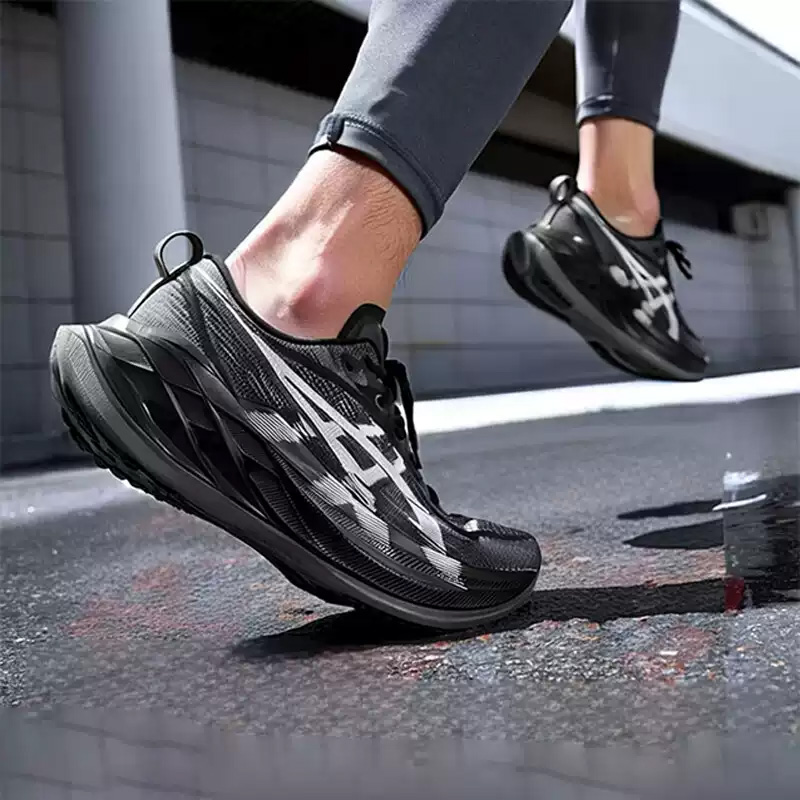 Asics SUPERBLAST 3 FF TURBO Sc - Running Gear Asics recensione e prezzo